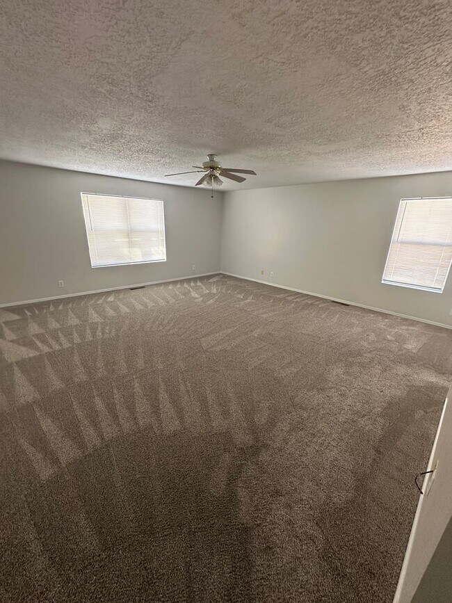 Building Photo - 8104 Rancho Paraiso NW