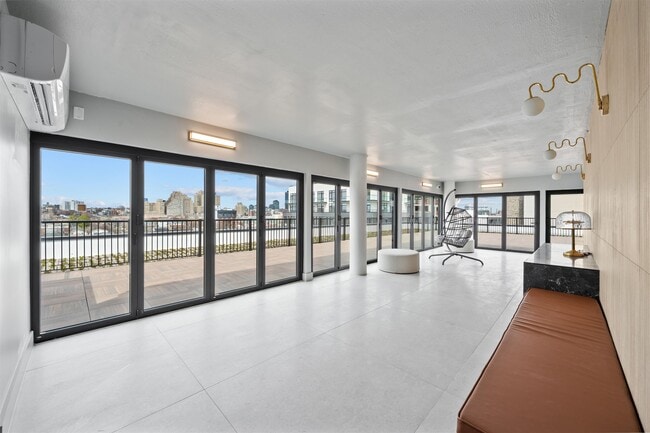 Building Photo - 337 Johnston Ave