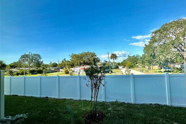 Building Photo - 5852 Ocean Isle Dr