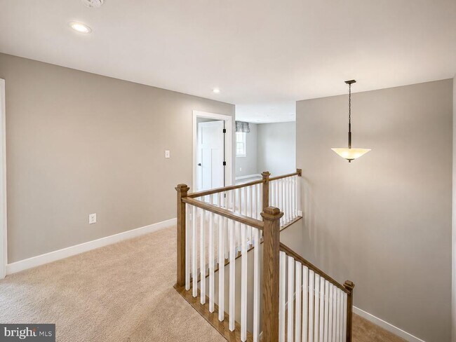 Building Photo - 6809 Ballenger Run Blvd