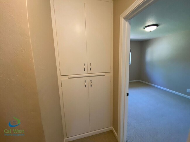 Building Photo - $5995 - Spacious 4 Bed/2 Bath Los Gatos Ho...