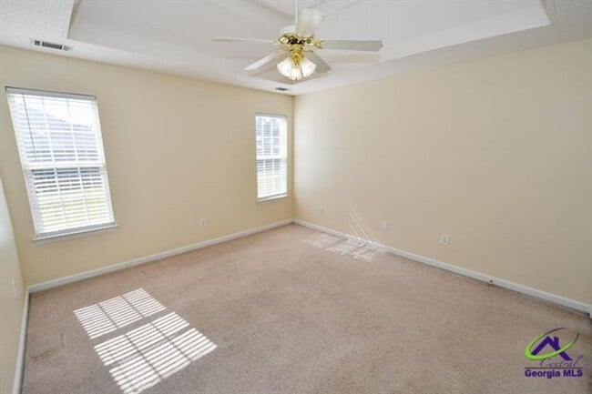 Building Photo - 337 Tyson Glen Dr