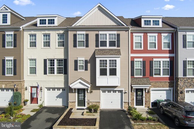 Building Photo - 10541 Hinton Wy