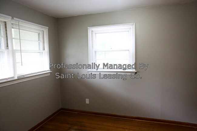Building Photo - 320 S Lafayette St
