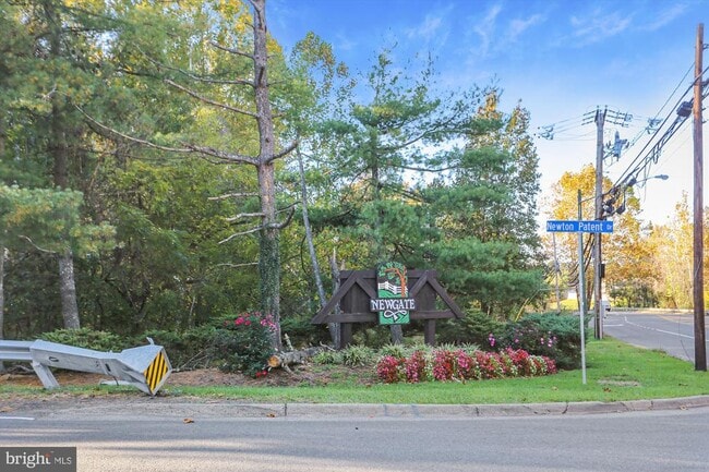 Building Photo - 6084 Netherton St