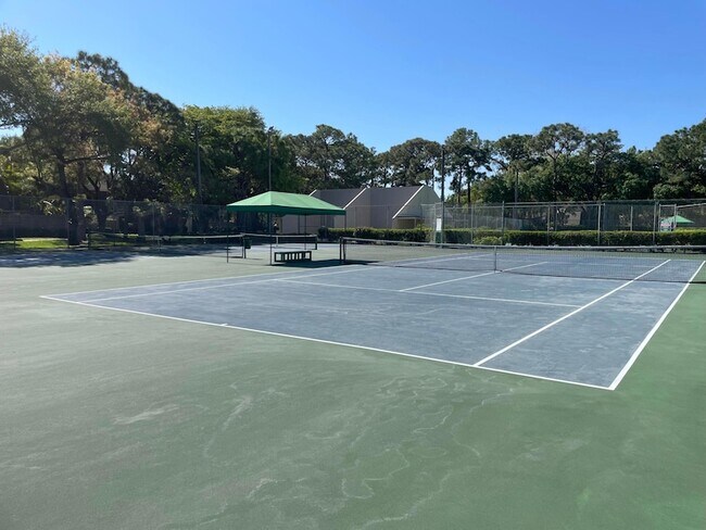 Building Photo - 1424 14th Terrace