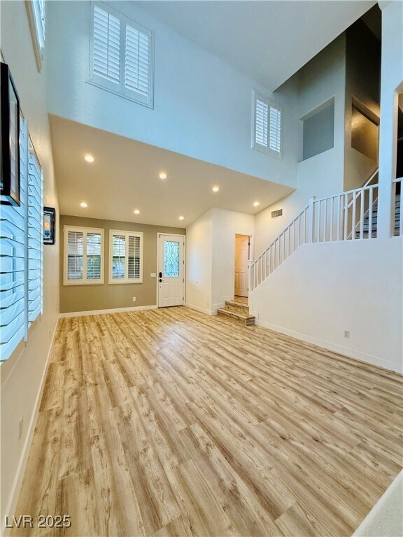 Building Photo - 777 Valley Rise Dr
