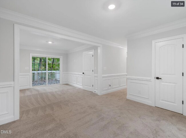 Building Photo - 316 Howland Ave