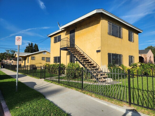 Building Photo - 8866 Wall St