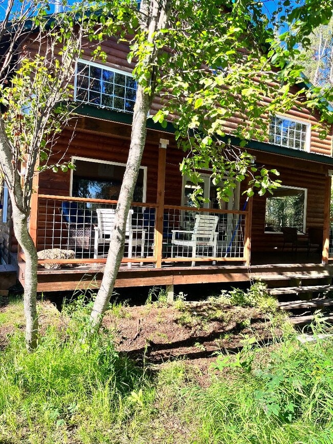 Building Photo - 32992 Johnsons Dr