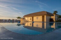 Building Photo - 1057 Small Ct