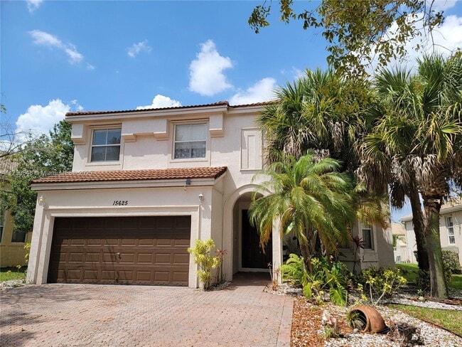 Primary Photo - 15625 SW 52nd Ct
