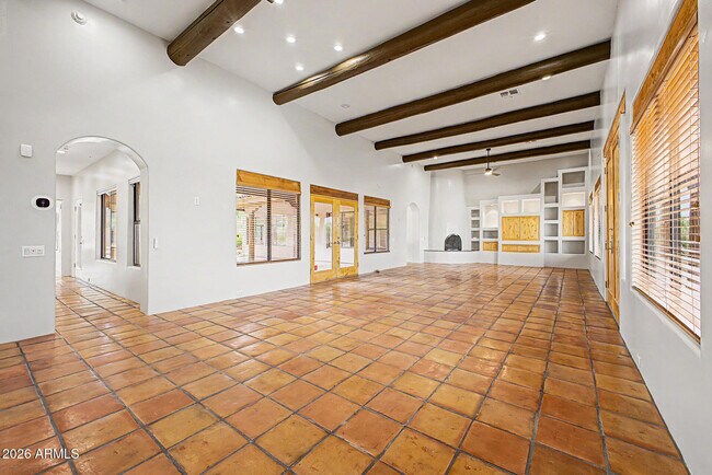 Building Photo - 9202 E Rimrock Dr