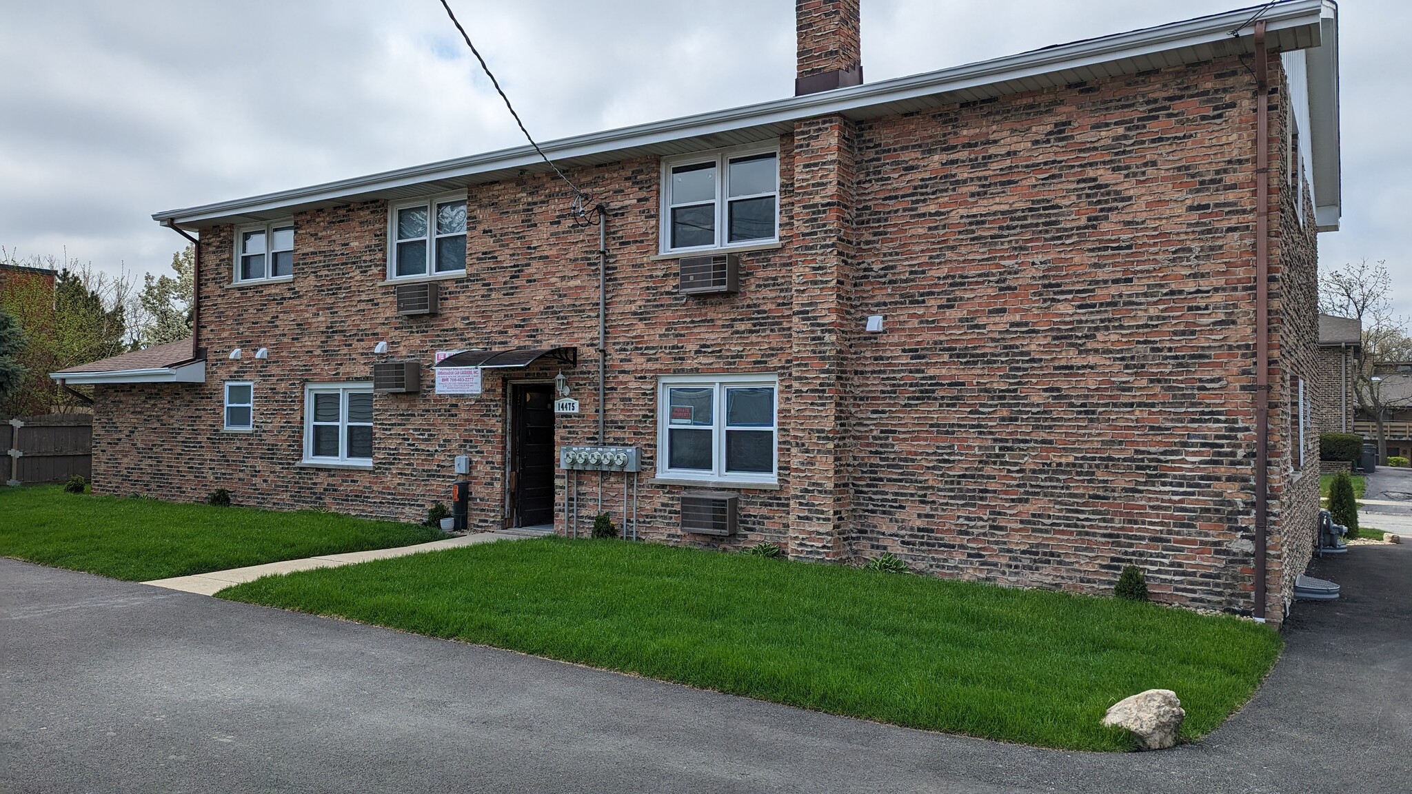 Building Photo - 14475 Jefferson Ave