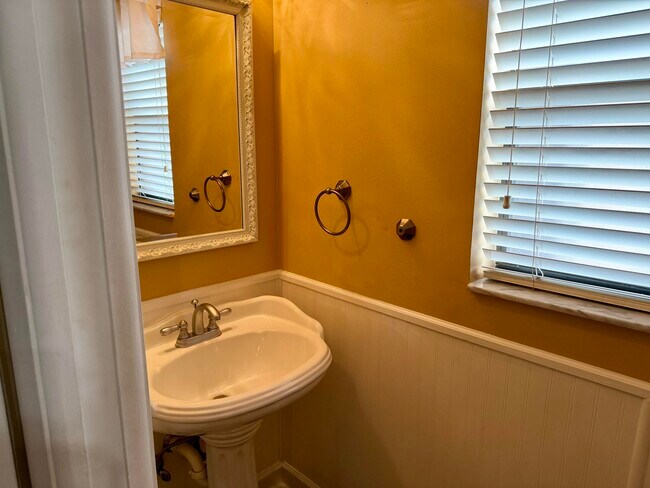 Building Photo - 5434 NW 87th Terrace