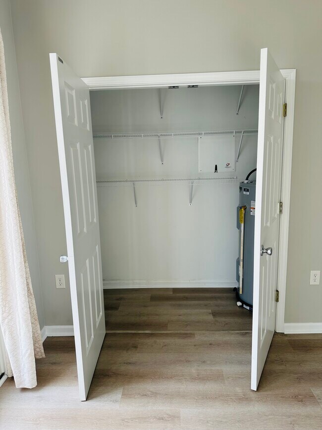 Building Photo - South Harbor Village