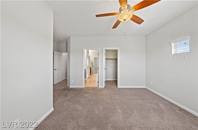 Building Photo - 4 bed+loft Green Valley Home w/City Views