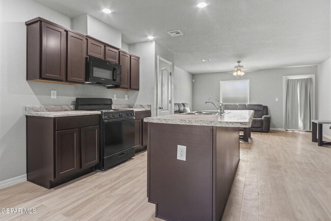 Building Photo - 14368 Star Cactus Ave