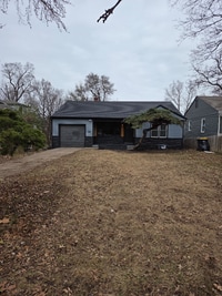 Building Photo - 1600 E 77th Terrace