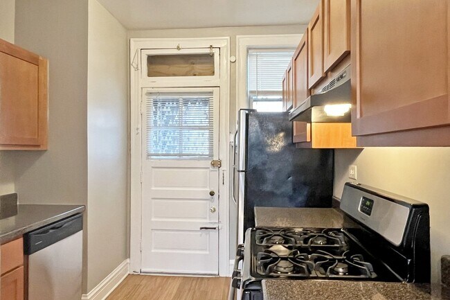 809 - 1151-1153 S. Oak Park Ave. and 803-809 Fillmore St.