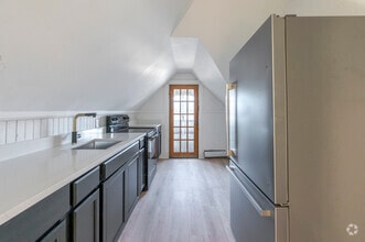Interior Photo - 36 High St