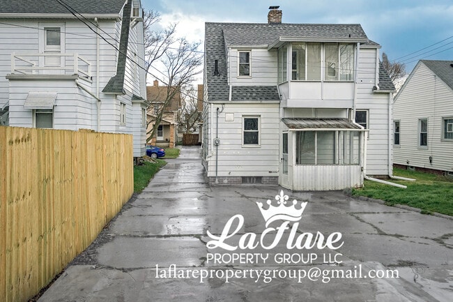 Building Photo - 4456 N Haven Ave