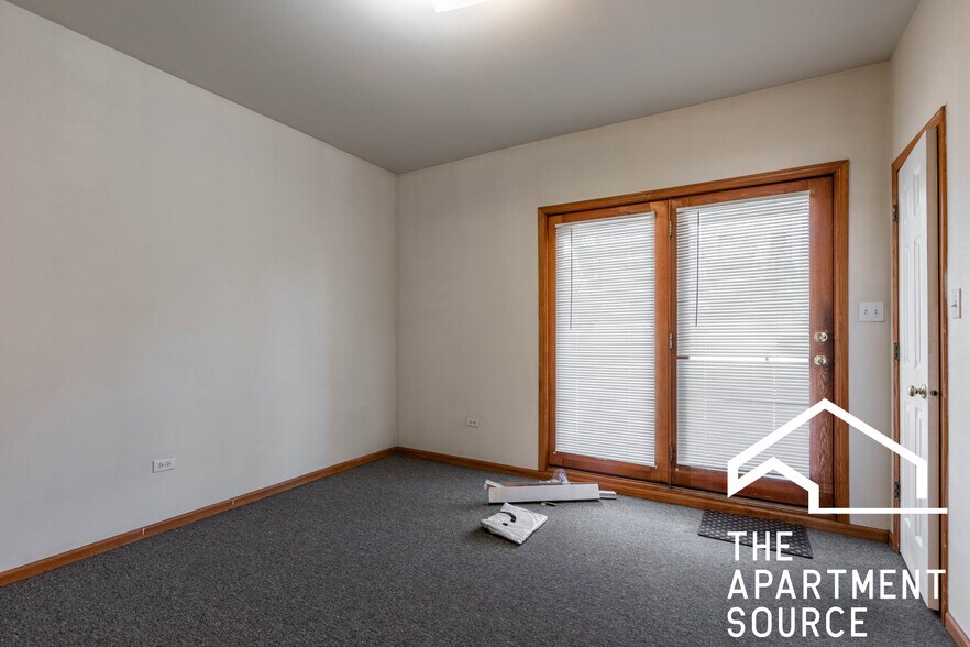 Building Photo - 1351 N Wolcott Ave