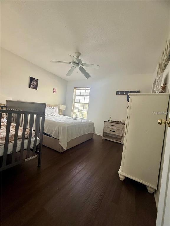 Building Photo - 1008 Royal Ridge Dr