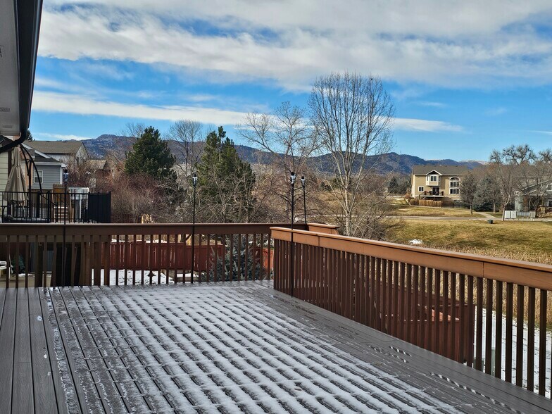 Building Photo - 1138 Lakecrest Ct