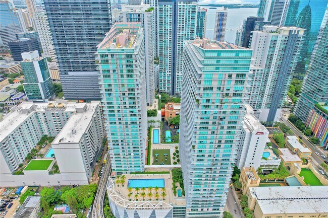 Building Photo - 79 SW 12th St