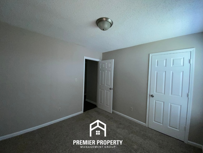 Building Photo - Charming 3BR/2BA in Raleigh | Hardwood Floors & Large Fenced Backyard