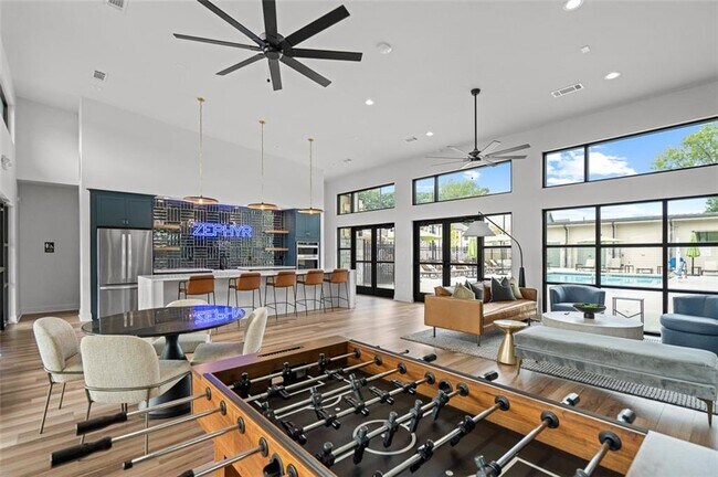 Building Photo - 1328 Breezy St SE