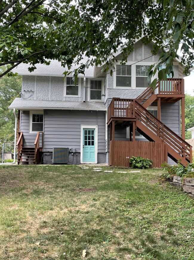 Building Photo - 4923 Chicago St