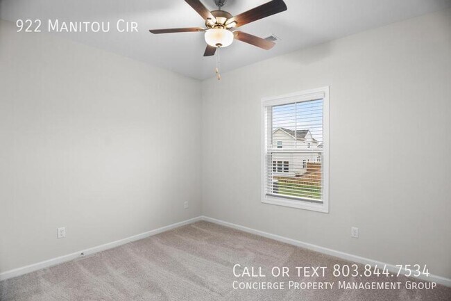 Building Photo - 922 Manitou Cir