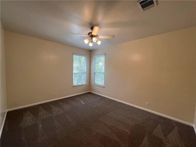 Building Photo - 2400 Allred Dr