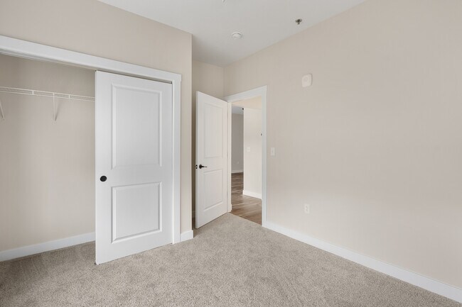 Building Photo - 1164 Devils Glen Rd