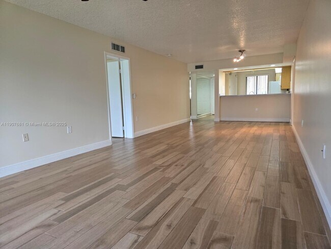 Primary Photo - 2701 Village Blvd