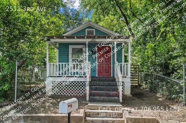 Building Photo - 2511 3rd Ave