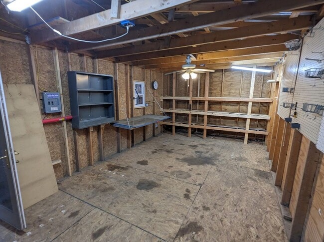 Building Photo - 2309 Westview Dr