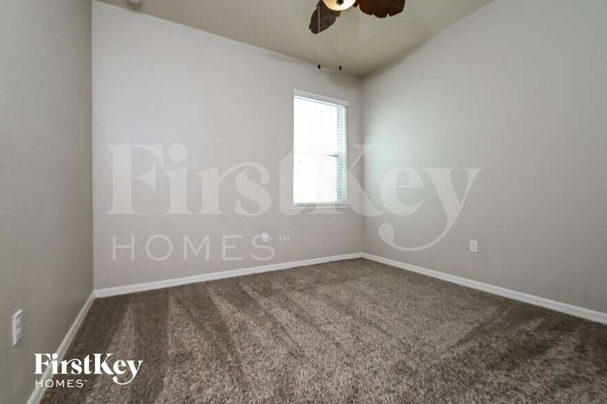 Building Photo - 7724 Tangle Rush Dr