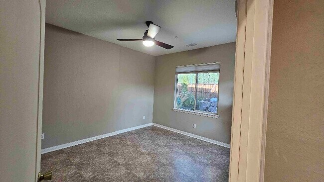 Building Photo - 27964 Mead Ct