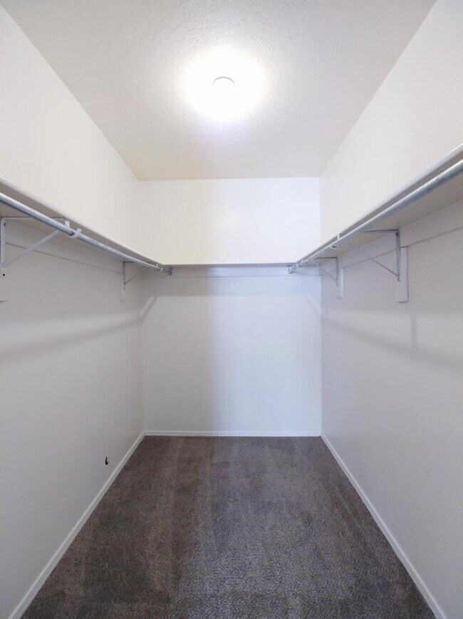 Building Photo - 1021 Coal Ave SW