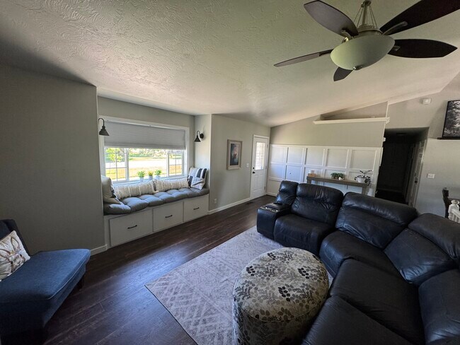 Building Photo - 4301 E Nibley Cir