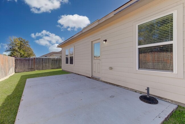 Building Photo - 3323 Creole Bay Ln