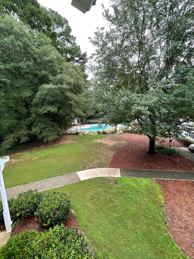 Building Photo - 1652 Northridge Dr