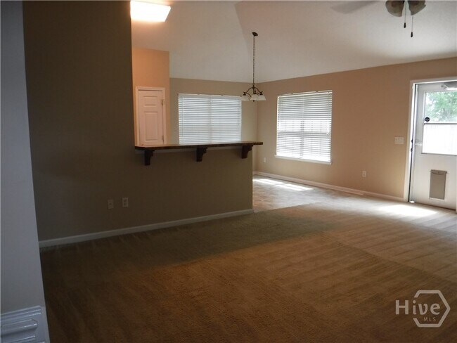 Building Photo - 86 Carlisle Ln