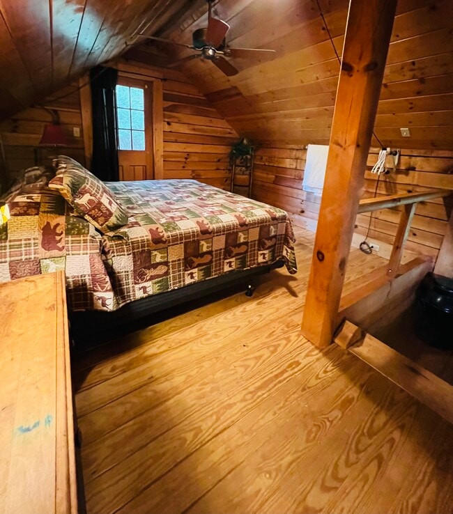 Building Photo - 84 Bear Wallow Dr