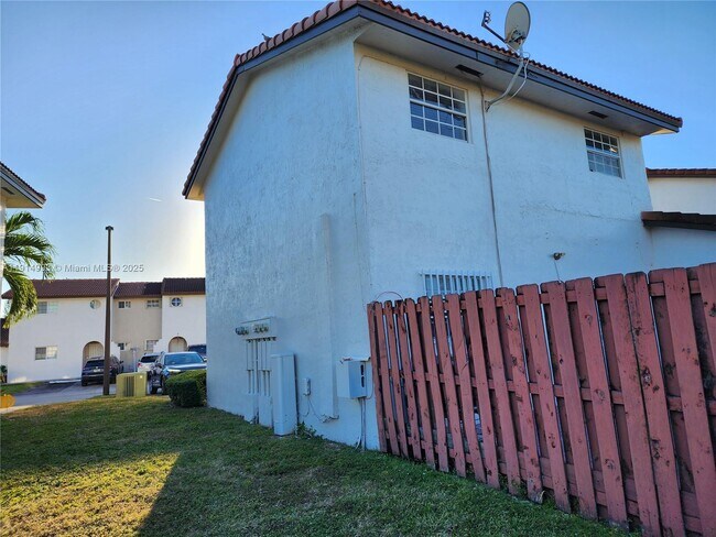 Building Photo - 13433 SW 62nd St