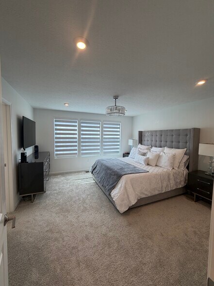 Building Photo - 3357 Abberley Dr