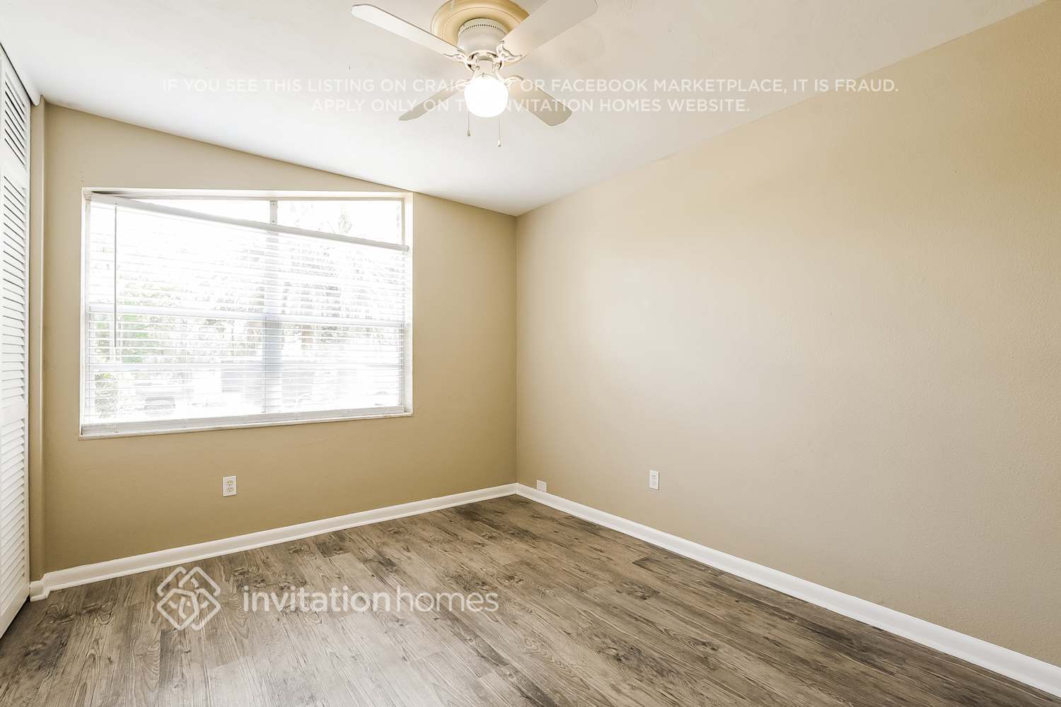 Building Photo - 1324 W Hartley Cir